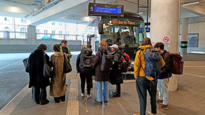 Zweiter Tag des Bahnstreiks: Viele Reisende vermissen Kompromissbereitschaft