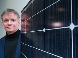 Werk in Sachsen schließt: Solarproduzent Meyer Burger macht 2023 dickes Minus