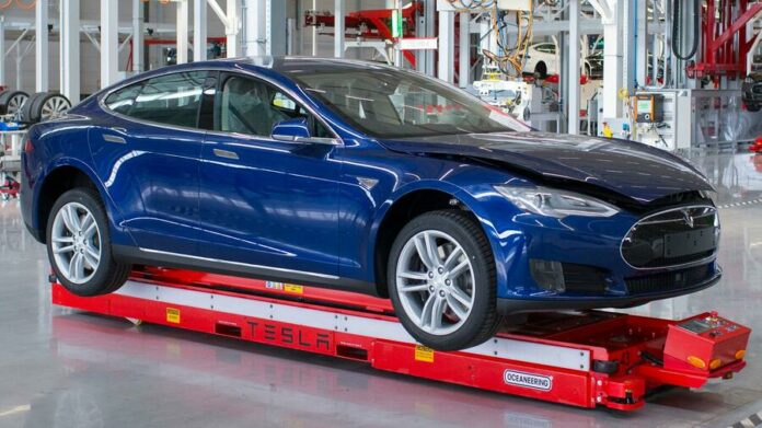 Autohersteller: KBA diskutiert Teslas Türgriffe mit niederländischer Zulassungsbehörde