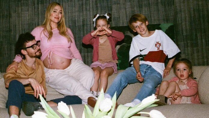 Letztes Mal zu fünft: Hilary Duff postet süße Familienfotos!